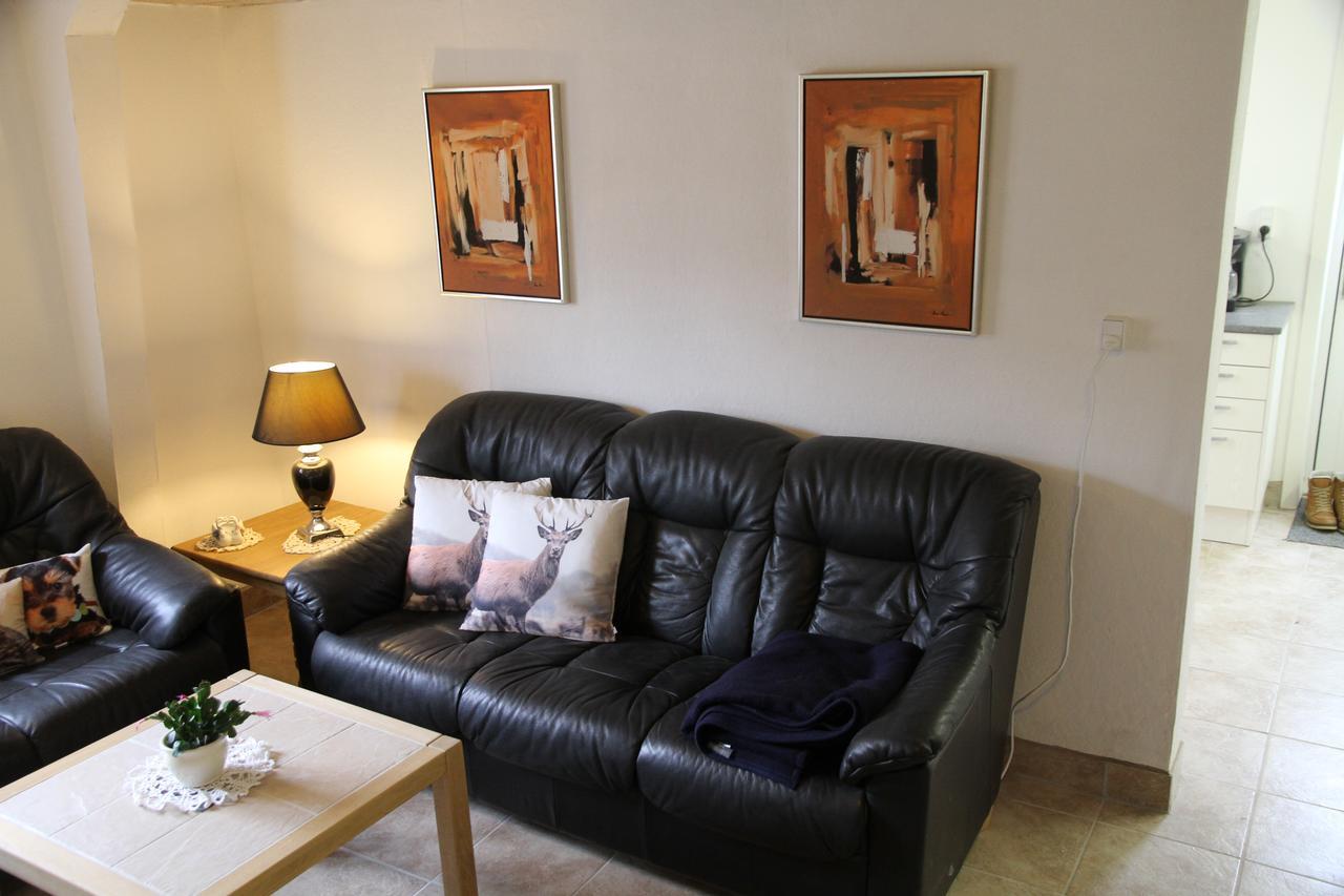 Hukaergaard Bed & Breakfast Ostbirk ภายนอก รูปภาพ